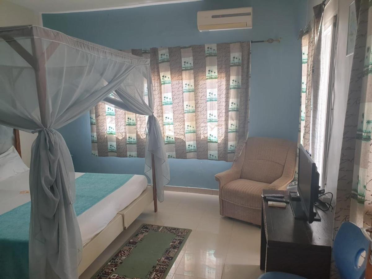 Fadu'Gh Villa Somone Luaran gambar